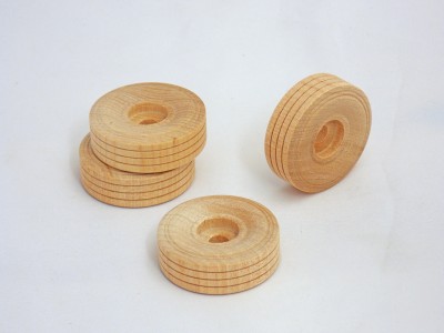 1-1/4” x 1/2” Wooden Treaded Wheels w/ 1/4” hole (50 pcs)